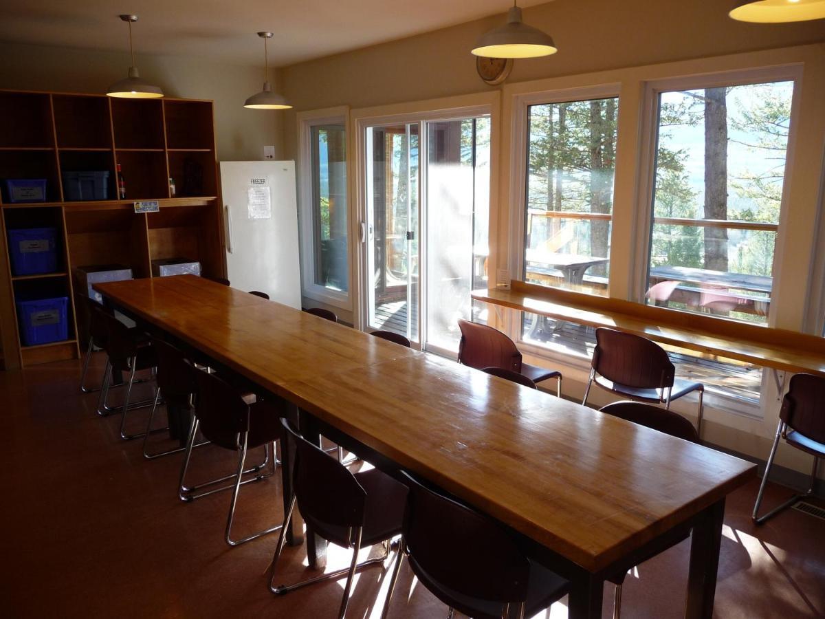 Canmore Alpine Hostel - Alpine Club Of Canada Екстериор снимка
