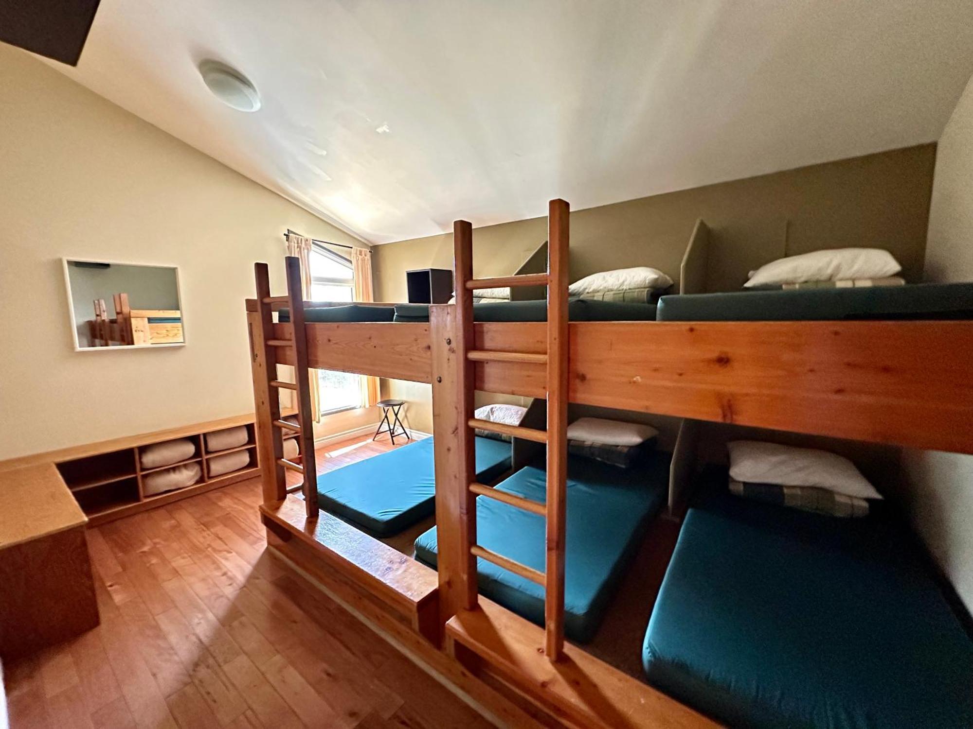 Canmore Alpine Hostel - Alpine Club Of Canada Екстериор снимка