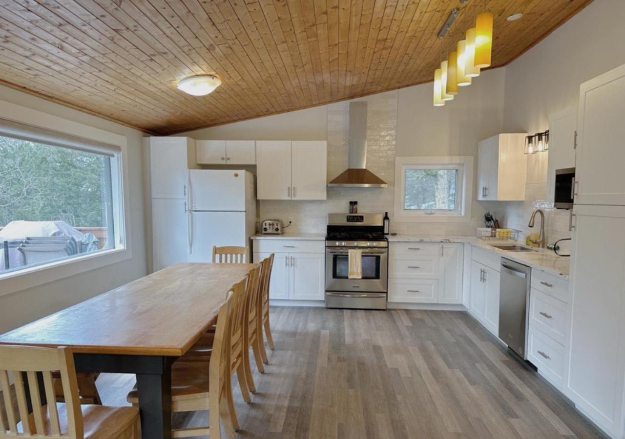 Canmore Alpine Hostel - Alpine Club Of Canada Екстериор снимка