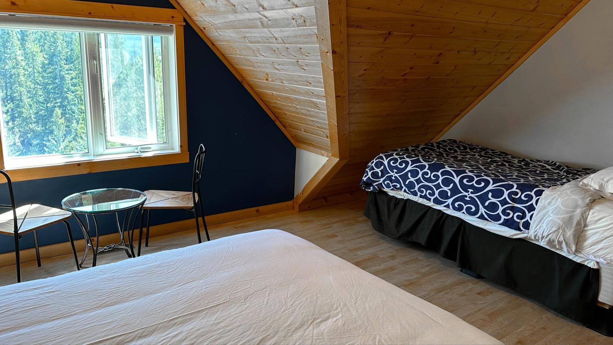 Canmore Alpine Hostel - Alpine Club Of Canada Екстериор снимка