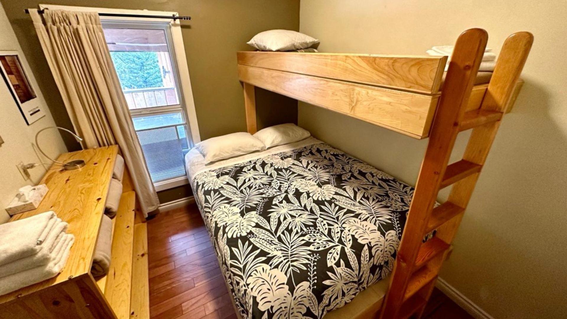 Canmore Alpine Hostel - Alpine Club Of Canada Екстериор снимка