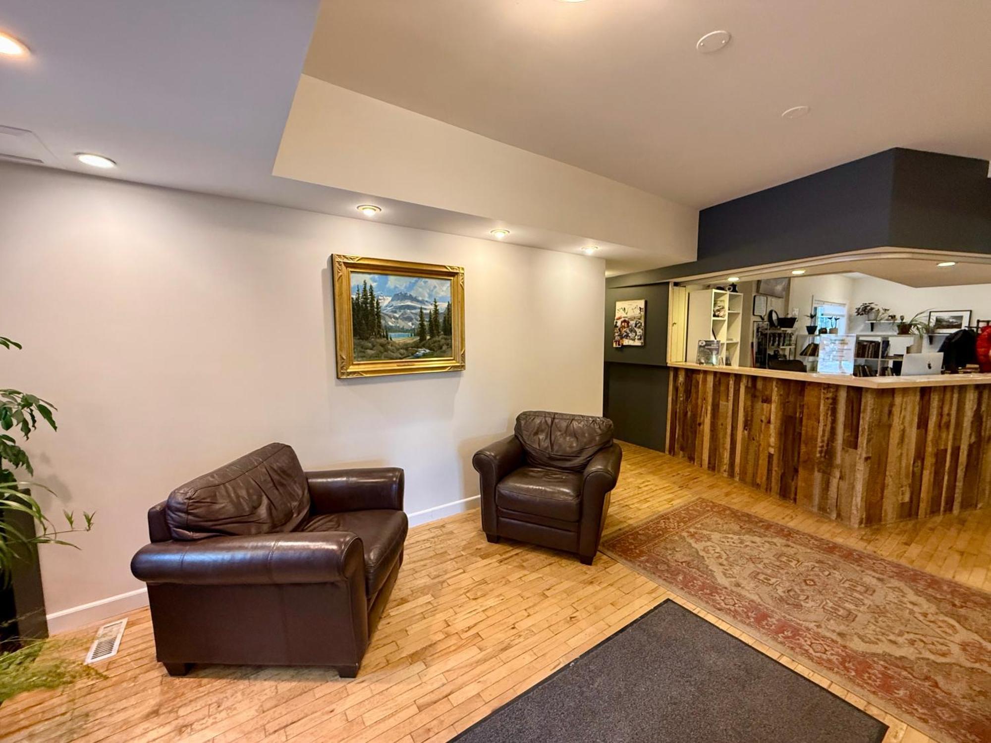 Canmore Alpine Hostel - Alpine Club Of Canada Екстериор снимка